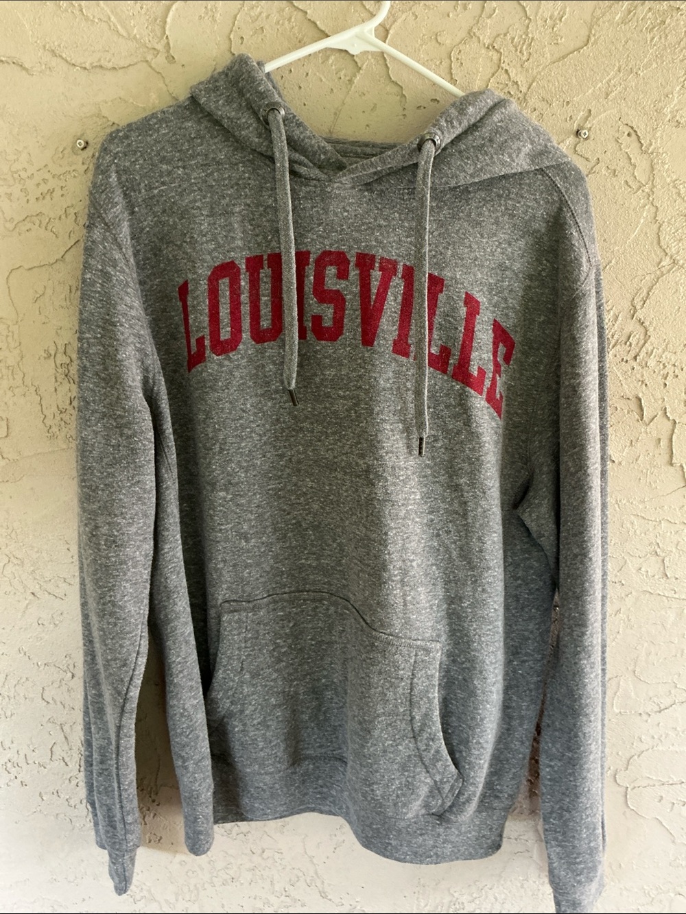League Louisville Cardinals Men’s Heather Grey Hoodie Size M
